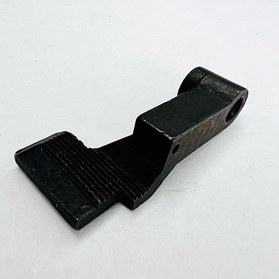 3 DE225 Прижим